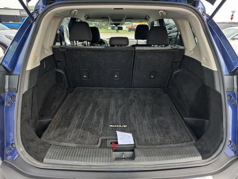 Used 2023 Nissan Rogue SV AWD/4WD image 10