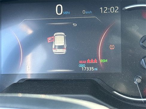 Used 2024 Toyota RAV4 XLE Premium image 30