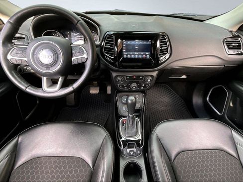 Used 2020 Jeep Compass Latitude image 17