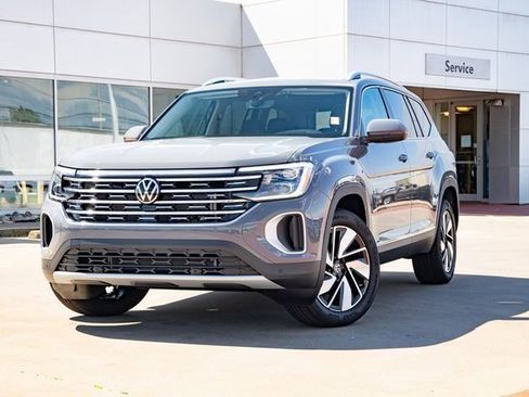 New 2026 Volkswagen Atlas SEL image 2