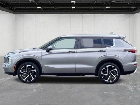 Used 2024 Mitsubishi Outlander SE AWD/4WD image 8