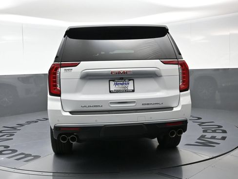 Used 2022 GMC Yukon Denali AWD/4WD image 8