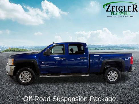Used 2014 Chevrolet Silverado 2500 LT w/ Interior Plus Package image 4