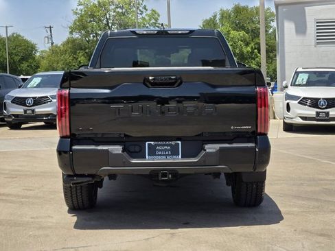 Used 2025 Toyota Tundra Platinum AWD/4WD image 7