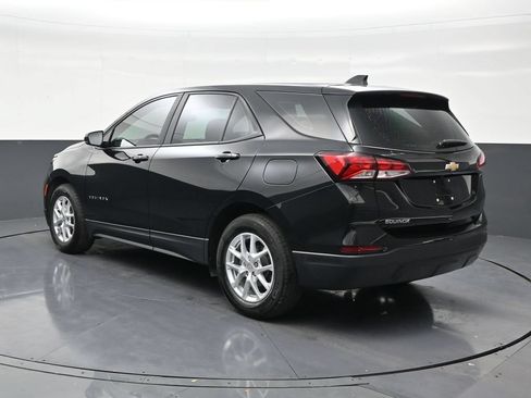 Used 2024 Chevrolet Equinox LS FWD image 3