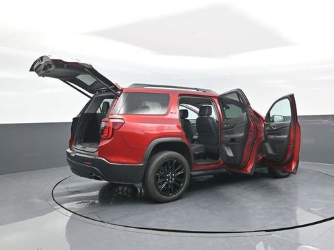 Used 2023 GMC Acadia SLT w/ Elevation Edition image 21