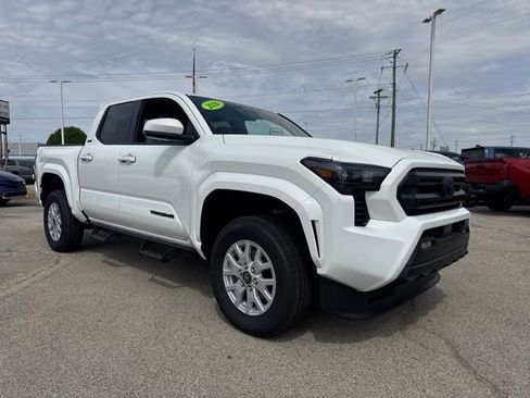 New 2026 Toyota Tacoma SR5 image 8