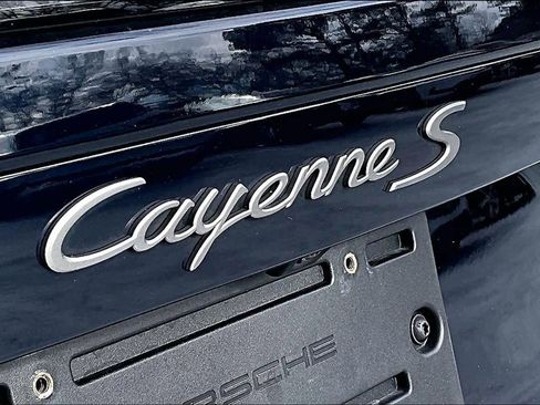 Used 2022 Porsche Cayenne S image 30