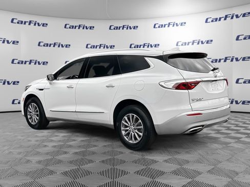 Used 2024 Buick Enclave Premium image 3