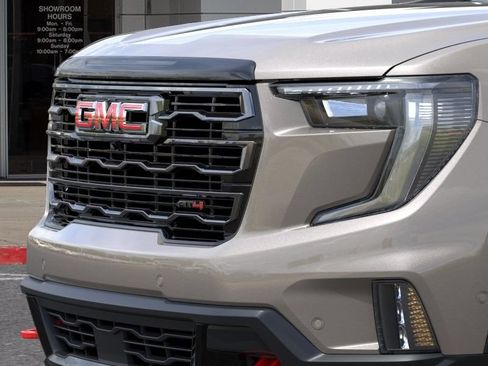 New 2026 GMC Acadia AT4 w/ Luxury Package AWD/4WD image 14