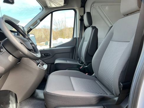 New 2026 Ford Transit 250 148 Medium Roof Extended AWD image 4
