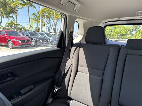 Used 2024 Nissan Rogue S AWD/4WD image 17