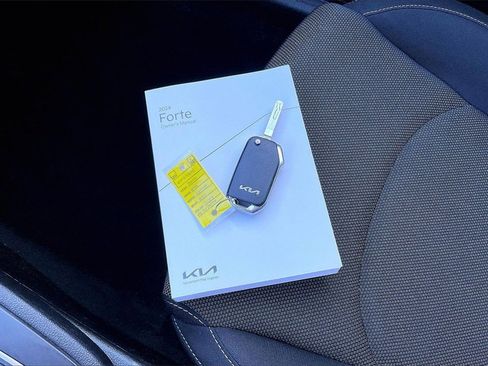 Certified 2024 Kia Forte LXS image 10