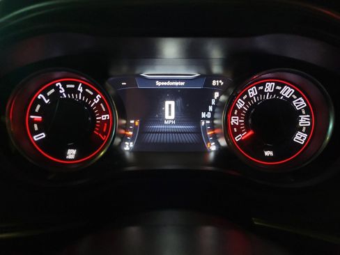 Used 2021 Dodge Challenger SXT RWD image 23