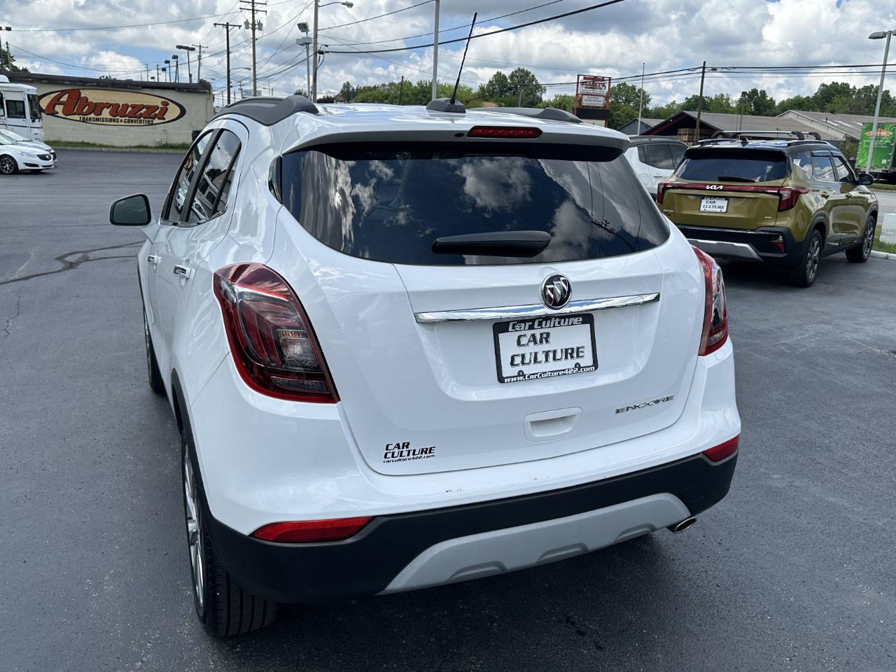 Used 2020 Buick Encore Preferred w/ Safety Package FWD image 10