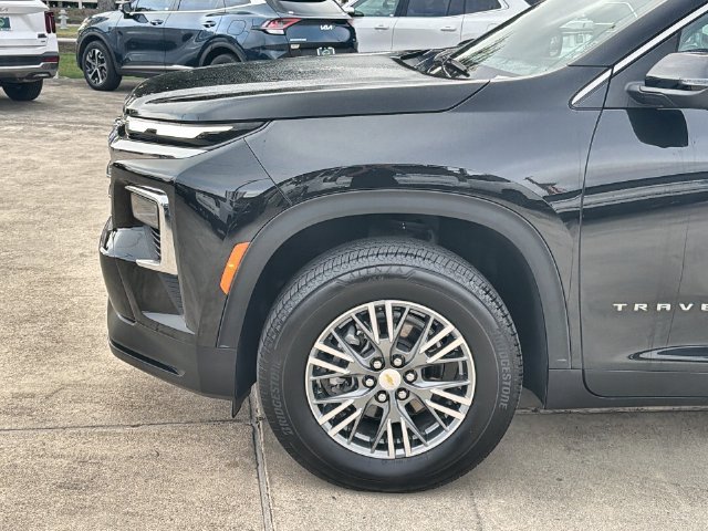 Certified 2026 Chevrolet Traverse LT w/ Driver Confidence Package FWD image 33