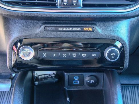 Used 2023 Ford Escape Platinum image 26