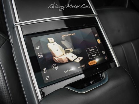 Used 2023 Land Rover Range Rover Autobiography image 32