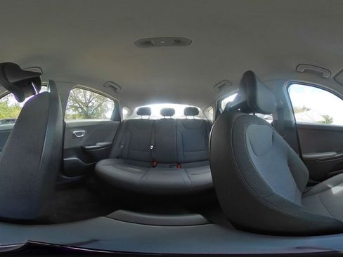 Used 2025 Kia K4 FWD image 38