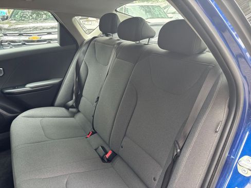 Used 2025 Kia K4 FWD image 38