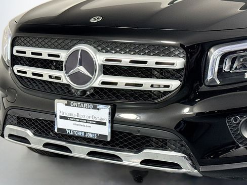 Used 2023 Mercedes-Benz GLB 250 4MATIC image 12