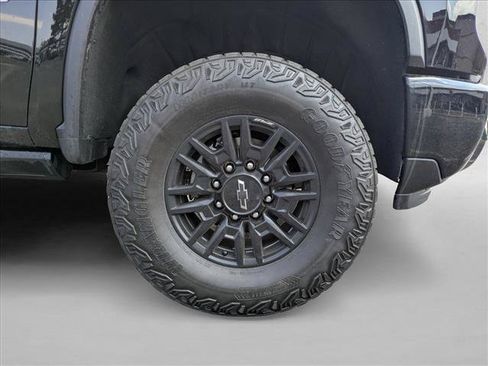 Used 2024 Chevrolet Silverado 2500 ZR2 w/ Technology Package AWD/4WD image 21