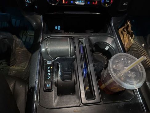 Used 2022 Ford F150 Lariat image 14