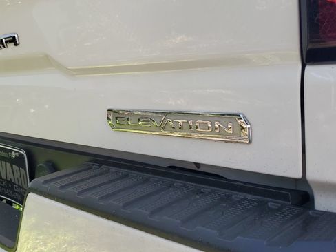 Used 2023 GMC Sierra 1500 Elevation RWD image 8