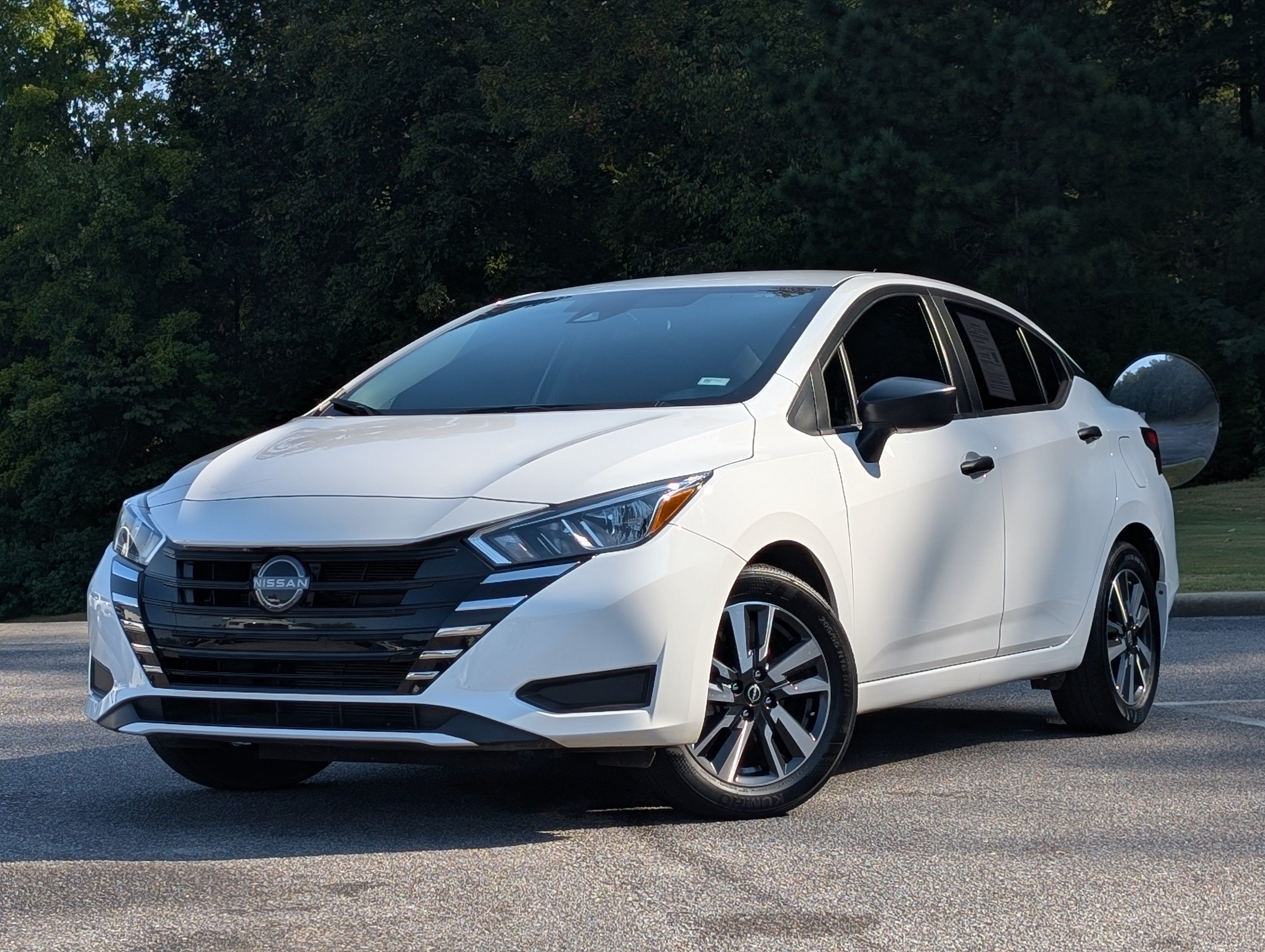 Used 2024 Nissan Versa S w/ S Plus Package FWD image 4