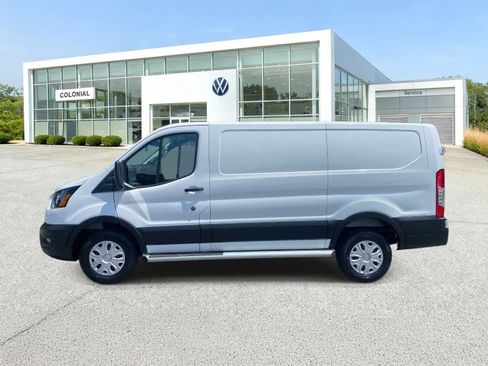 Used 2025 Ford Transit 250 Low Roof w/ Exterior Upgrade Package RWD image 2