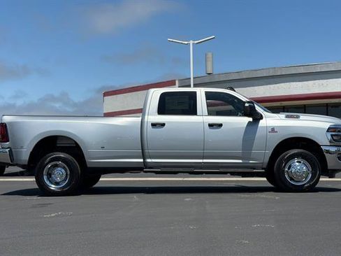 New 2026 RAM 3500 Tradesman AWD/4WD image 2