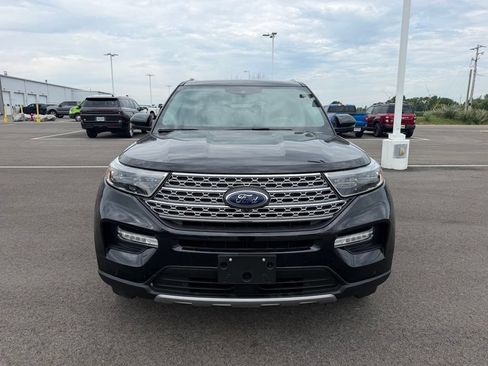 Used 2023 Ford Explorer Limited w/ Class IV Trailer Tow Package AWD/4WD image 2