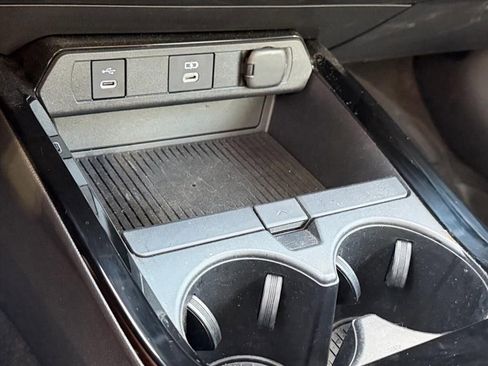 Used 2024 Toyota Prius Limited w/ Limited Premium Package image 24