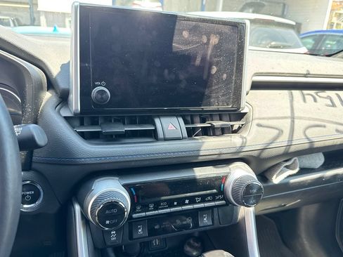 Used 2023 Toyota RAV4 SE w/ Convenience Package AWD/4WD image 18