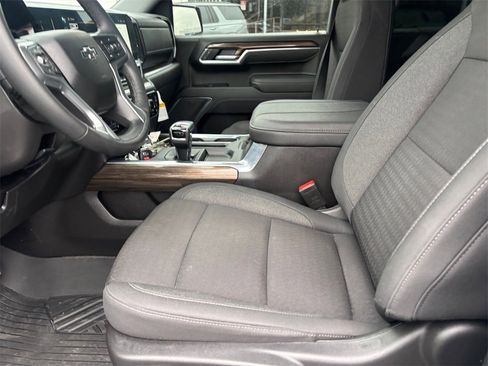 Used 2025 Chevrolet Silverado 1500 LT Trail Boss w/ Protection Package image 10