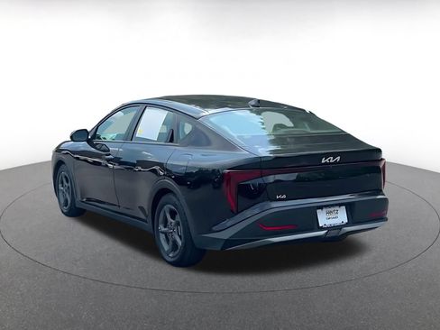 Used 2025 Kia K4 FWD image 11