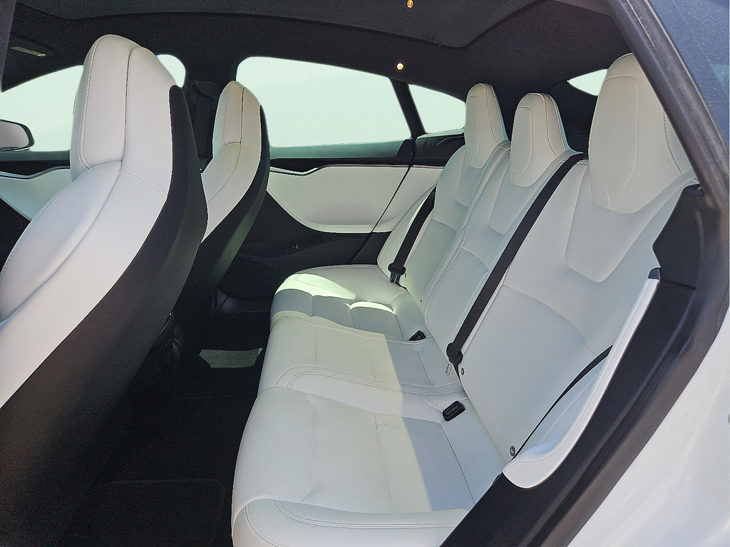 Used 2020 Tesla Model S Long Range AWD/4WD image 10