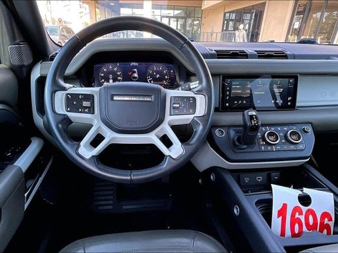 Used 2020 Land Rover Defender 110 HSE image 7
