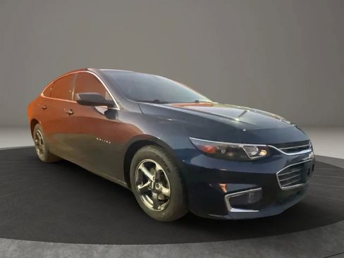 Used 2017 Chevrolet Malibu LS image 12