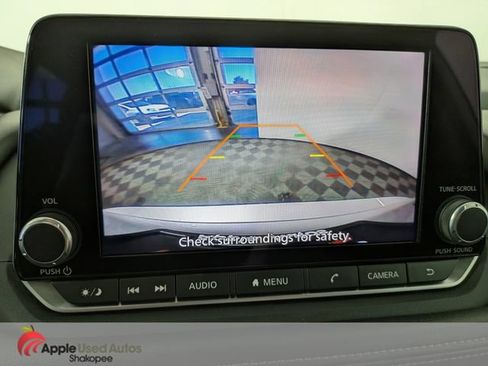 Used 2024 Nissan Rogue SV AWD/4WD image 23