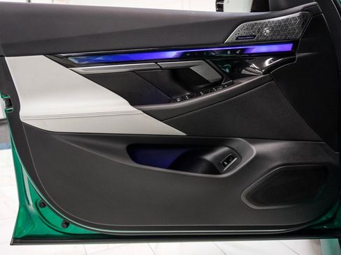 Used 2025 BMW M5 Base w/ Carbon Package image 35