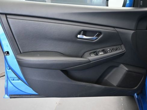 Used 2025 Nissan Sentra SV FWD image 21