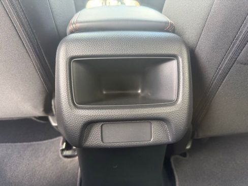 Used 2025 Honda HR-V Sport image 31
