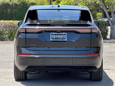 New 2025 Jeep Wagoneer S Limited image 4