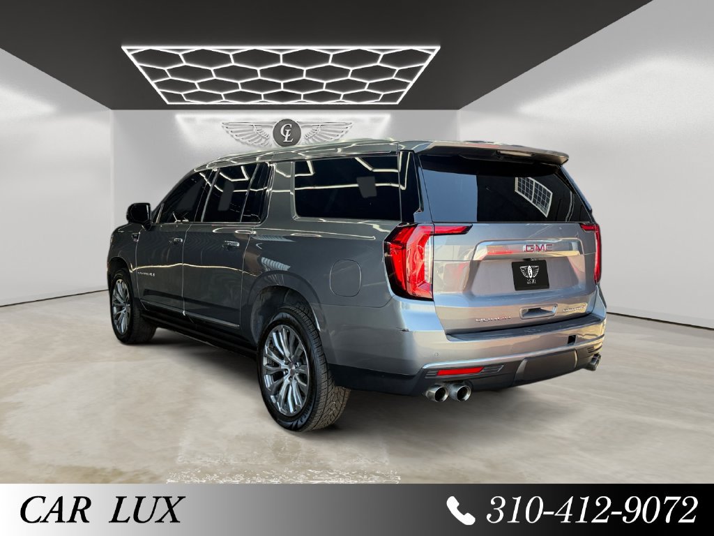 Used 2021 GMC Yukon XL Denali w/ Denali Premium Package AWD/4WD image 3