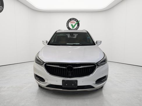 Used 2018 Buick Enclave Premium w/ LPO, Cargo Package FWD image 8