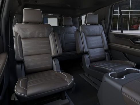 New 2026 GMC Yukon Denali Ultimate AWD/4WD image 21