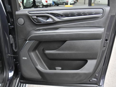 Used 2023 GMC Yukon XL Denali image 52