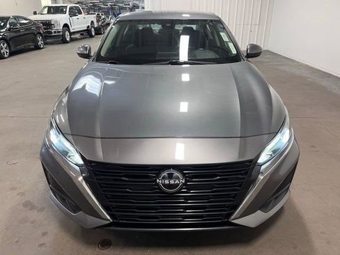 Used 2023 Nissan Altima 2.5 SV image 8