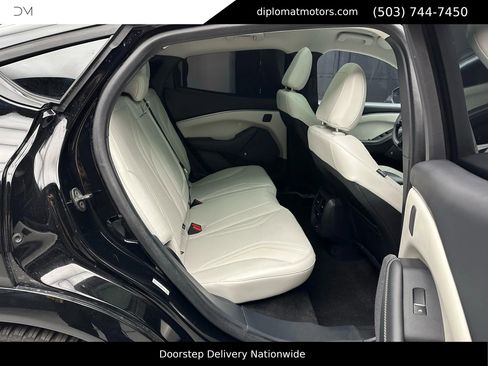 Used 2021 Ford Mustang Mach-E Premium image 22